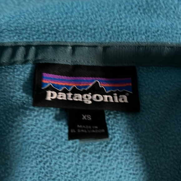 Women’s Blue fleece Patagonia 1/4 button up sweater - Picture 3 of 6
